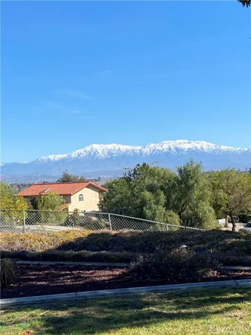 19910 Heartwood Drive, Perris, California 92570