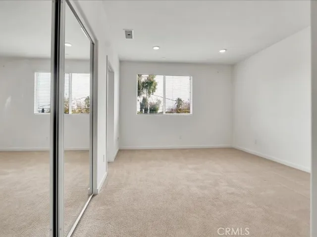 8258 N Haven Lane, Northridge, California 91325
