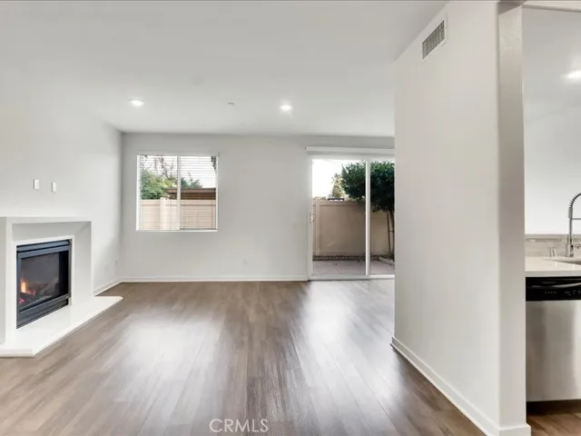 8258 N Haven Lane, Northridge, California 91325