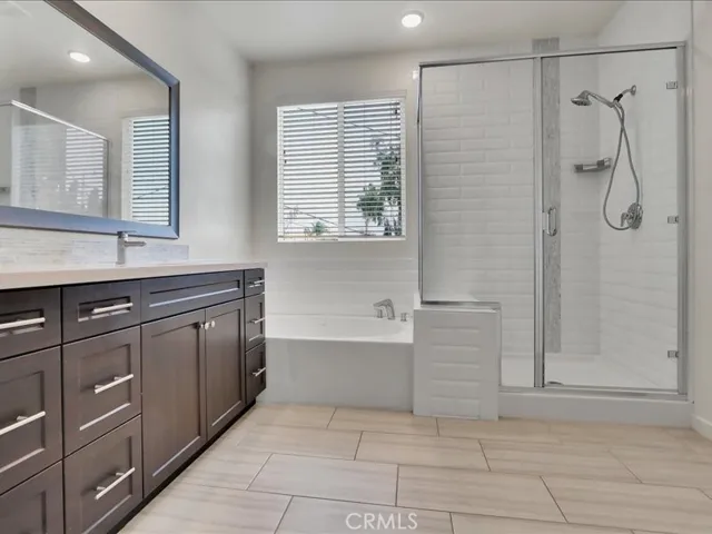 8258 N Haven Lane, Northridge, California 91325