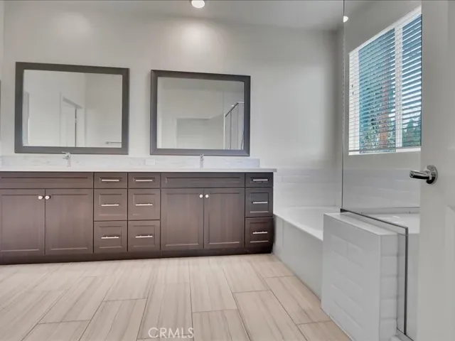 8258 N Haven Lane, Northridge, California 91325