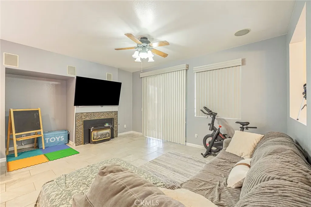 39932 Cyrus Lane, Palmdale, California 93551 home-pic-19