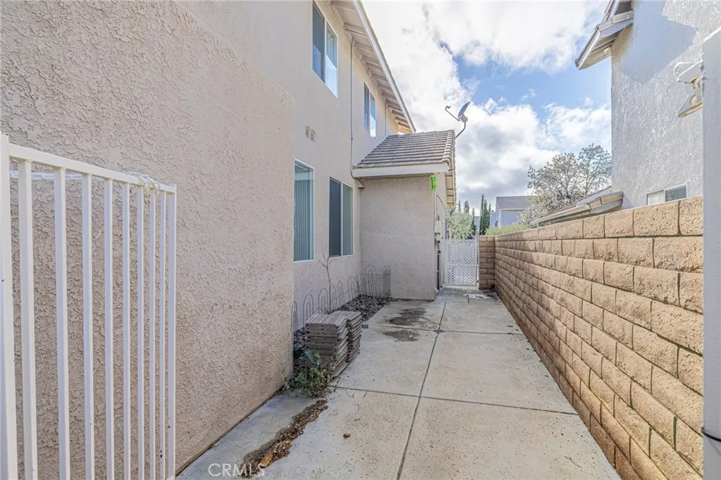 39932 Cyrus Lane, Palmdale, California 93551 home-pic-44