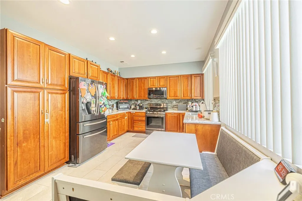 39932 Cyrus Lane, Palmdale, California 93551 home-pic-21