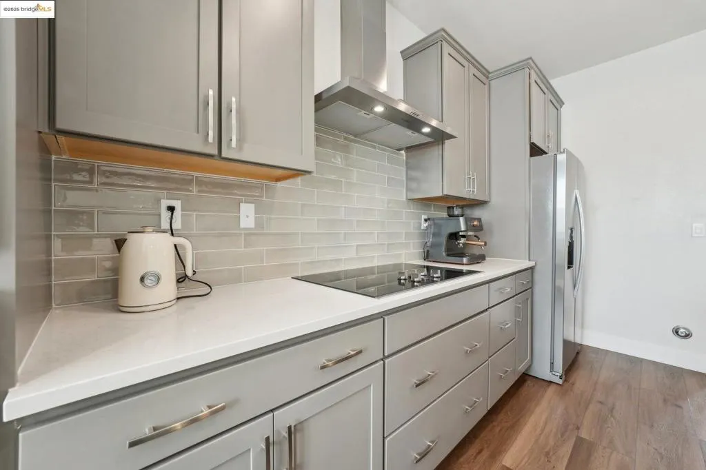 528 Martin Mariner Ave, Alameda, California 94501 home-pic-13