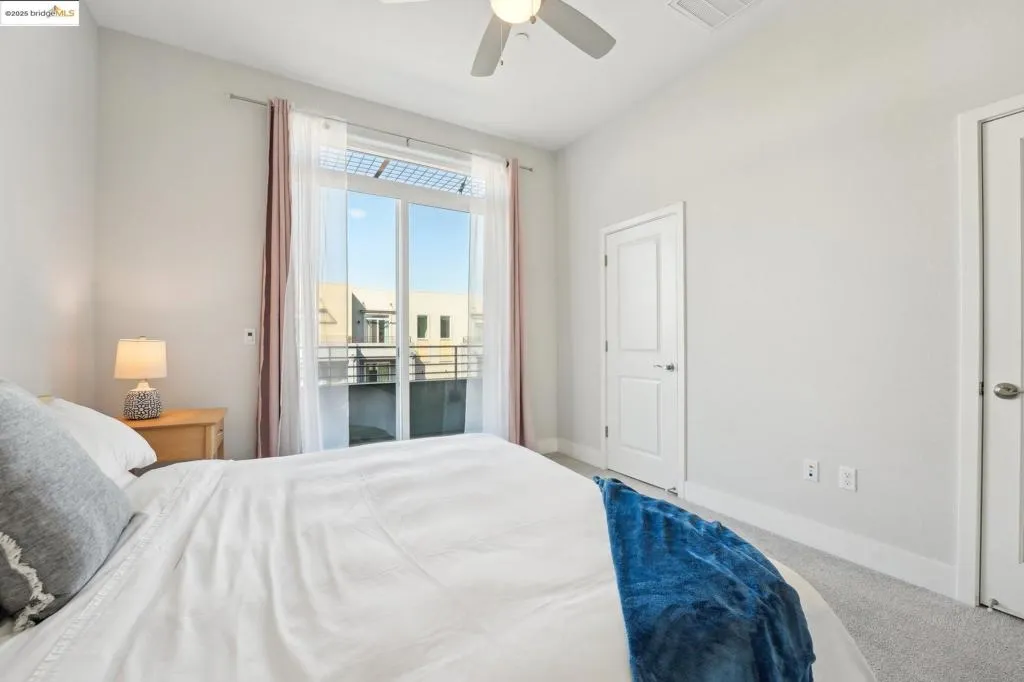 528 Martin Mariner Ave, Alameda, California 94501 home-pic-25