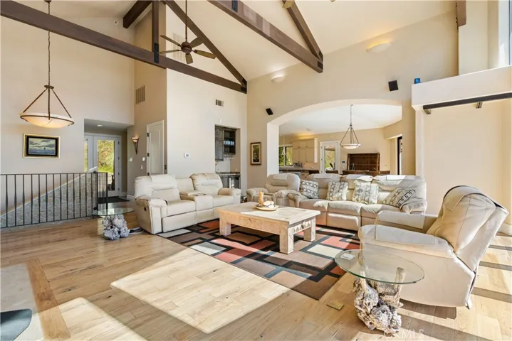 9910 Honeymoon, Clearlake, California 95422