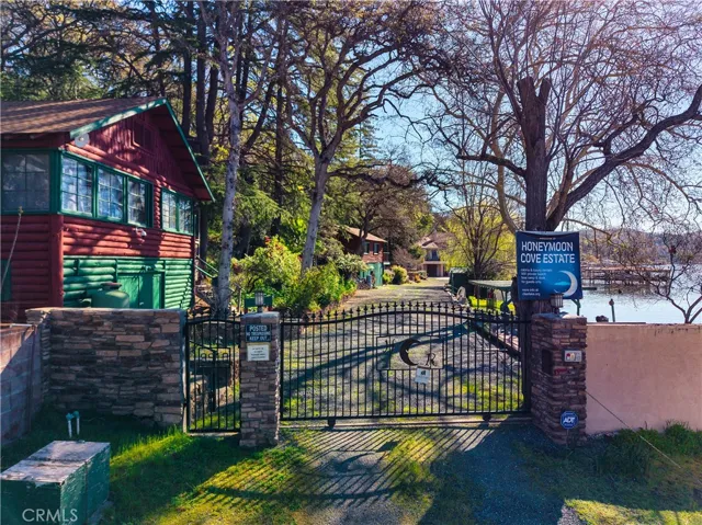 9910 Honeymoon, Clearlake, California 95422