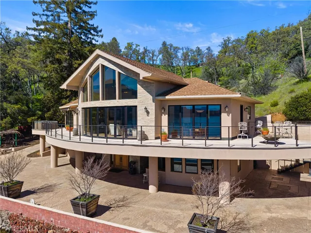 9910 Honeymoon, Clearlake, California 95422
