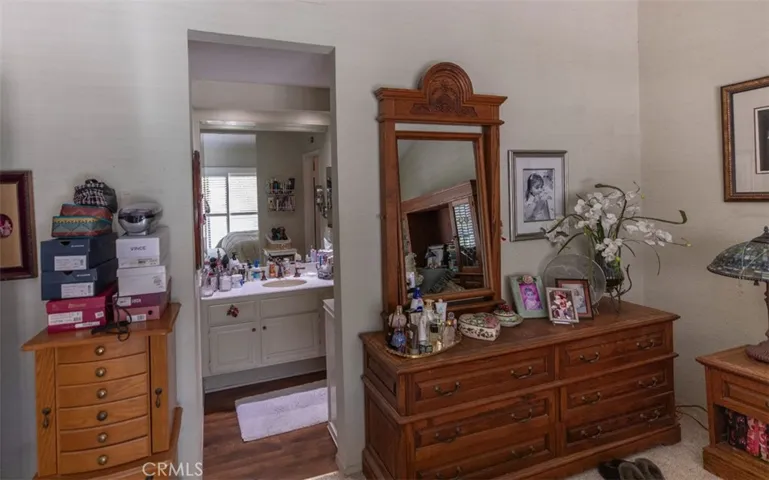 Primary suite