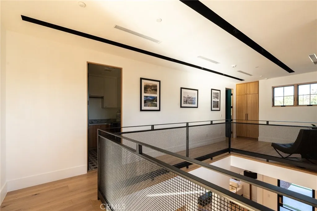 5131 Strohm Avenue, Toluca Lake, California 91601 home-pic-35