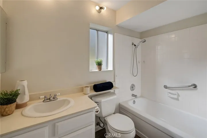 1205 W Bloomwood Road, Rancho Palos Verdes, California 90275