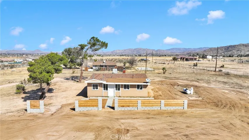 23136 Wren Street, Apple Valley, California 92308