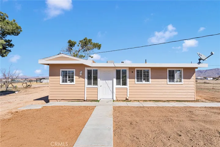23136 Wren Street, Apple Valley, California 92308