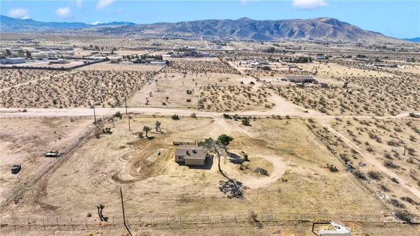 23136 Wren Street, Apple Valley, California 92308