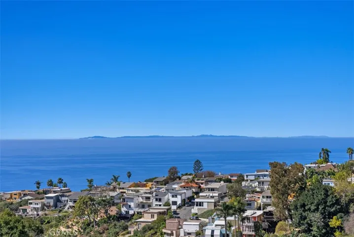 1065 Santa Ana Street, Laguna Beach, California 92651