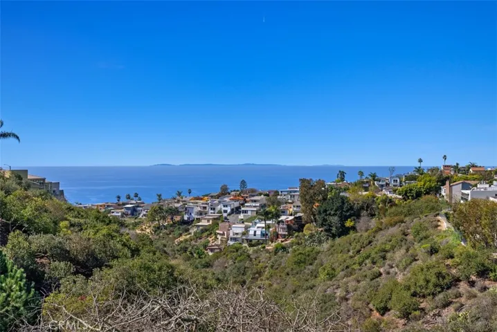 1065 Santa Ana Street, Laguna Beach, California 92651