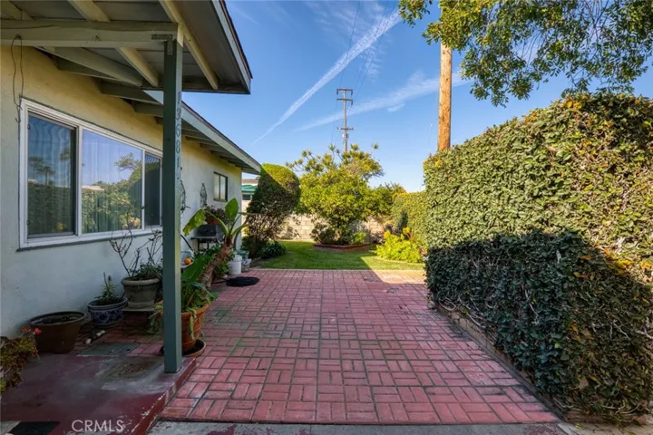 13681 Euclid Street, Garden Grove, California 92843