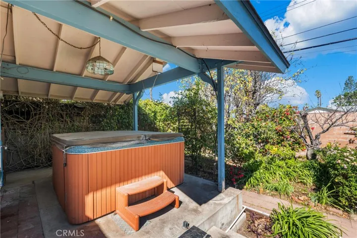 23409 Friar Street, Woodland Hills, California 91367