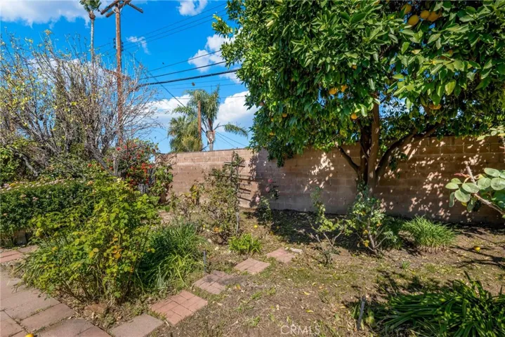 23409 Friar Street, Woodland Hills, California 91367