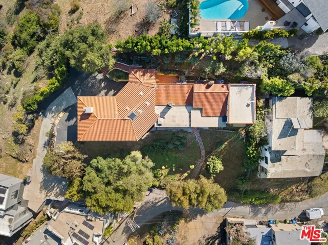6844 Cahuenga Park Trail, Los Angeles, California 90068