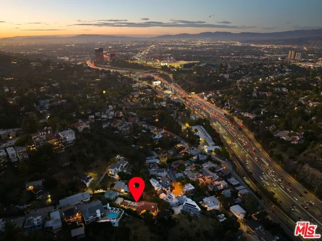 6844 Cahuenga Park Trail, Los Angeles, California 90068