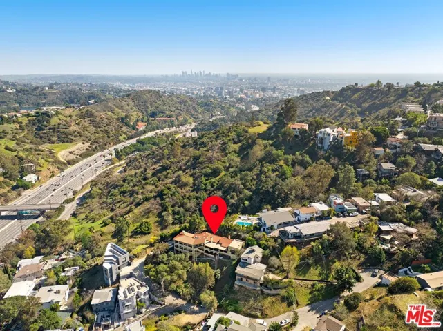 6844 Cahuenga Park Trail, Los Angeles, California 90068