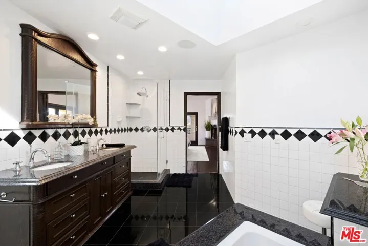 6844 Cahuenga Park Trail, Los Angeles, California 90068