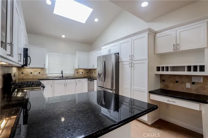 400 Diamond Street A, Redondo Beach, California 90277