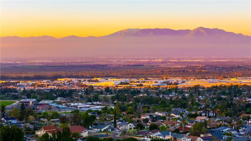 1782 Kirkwood Drive, Corona, California 92882