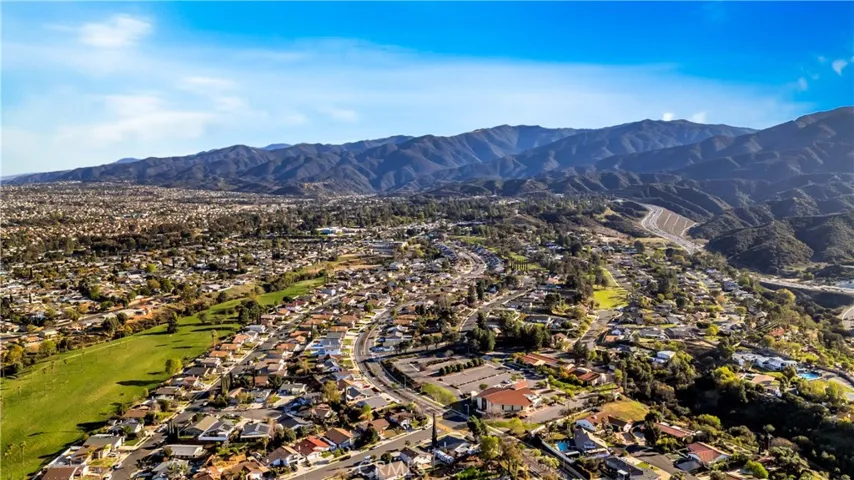 1782 Kirkwood Drive, Corona, California 92882