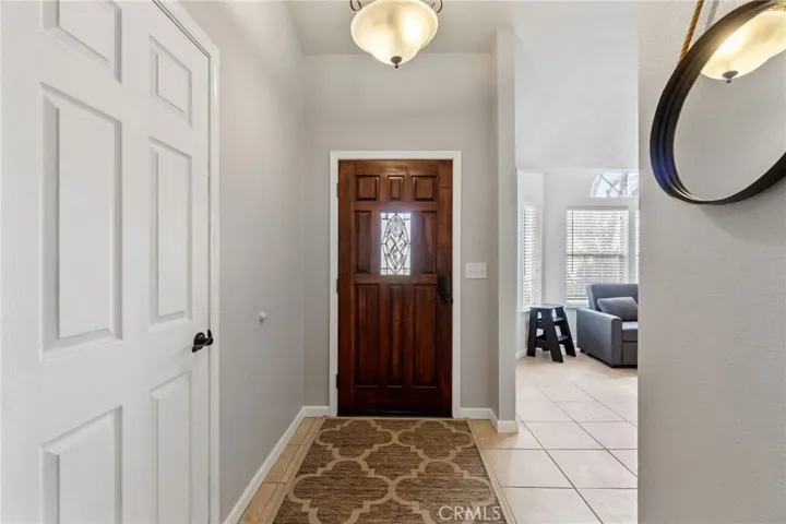 5822 W Oak Avenue, Visalia, California 93291
