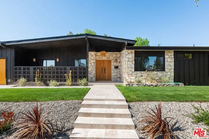 6019 Neddy Avenue, Woodland Hills, California 91367