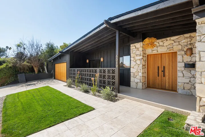 6019 Neddy Avenue, Woodland Hills, California 91367