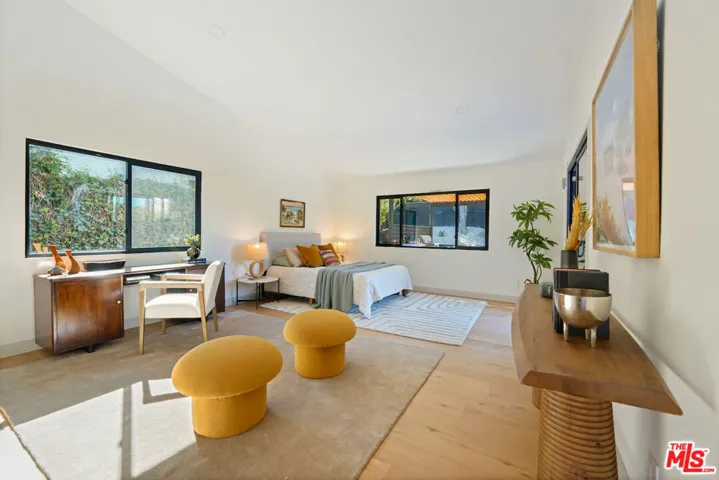 6019 Neddy Avenue, Woodland Hills, California 91367