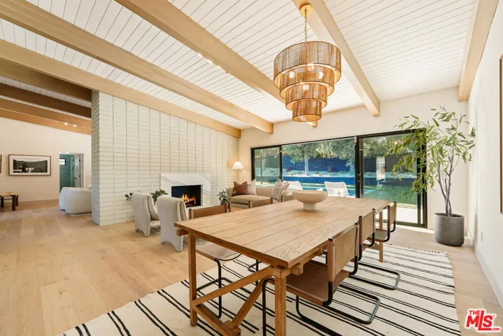 6019 Neddy Avenue, Woodland Hills, California 91367