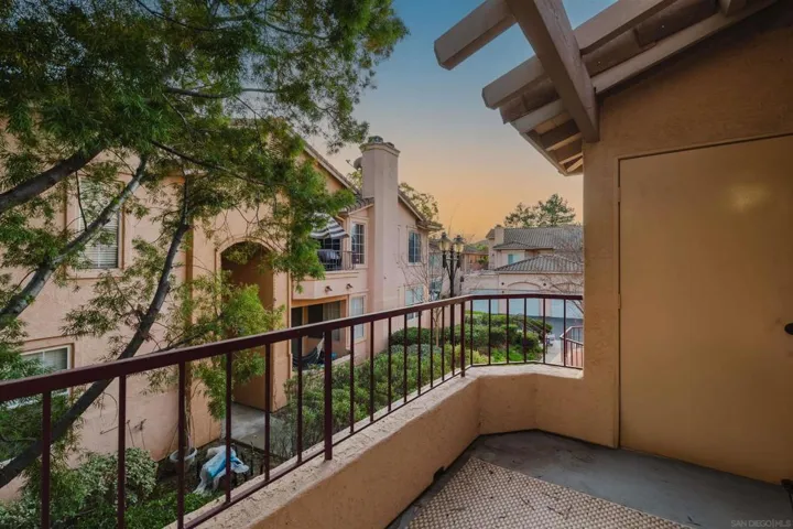 18644 Caminito Cantilena 268, San Diego, California 92128