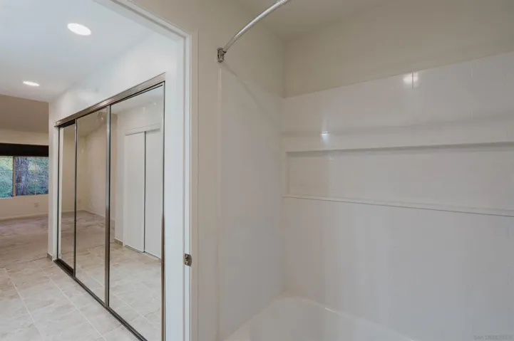 18644 Caminito Cantilena 268, San Diego, California 92128