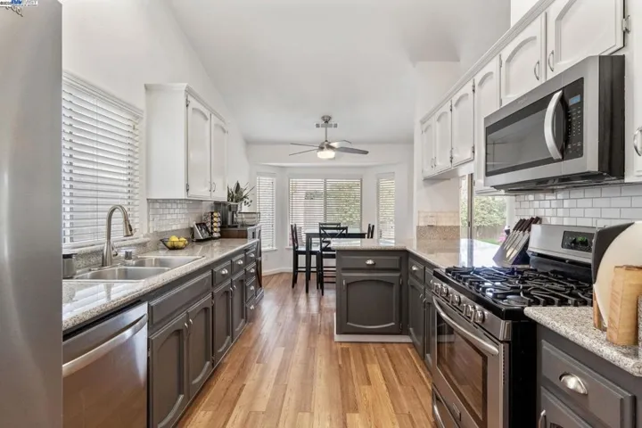 5822 W Oak, Visalia, California 93291