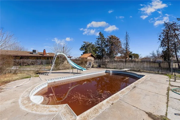 16039 Muscatel Street, Hesperia, California 92345