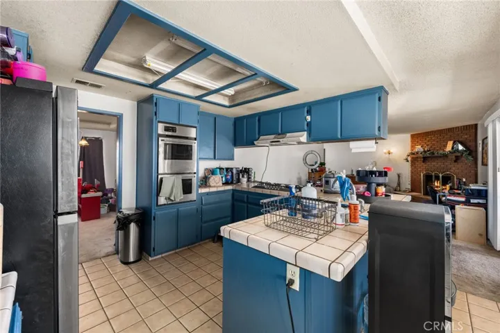 16039 Muscatel Street, Hesperia, California 92345