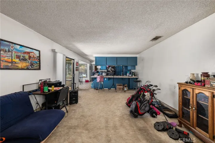 16039 Muscatel Street, Hesperia, California 92345