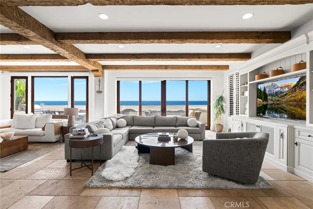 2156 E Oceanfront, Newport Beach, California 92661 home-pic-26