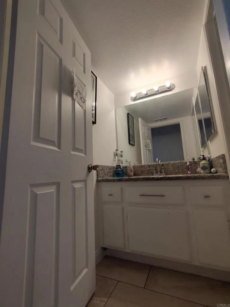 25519 Cinnamon Creek Circle, Menifee, California 92585 home-pic-14