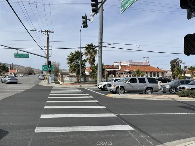 38801 10th Street W, Palmdale, California 93551