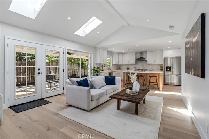 5851 Lynnbrook Plaza, Yorba Linda, California 92886