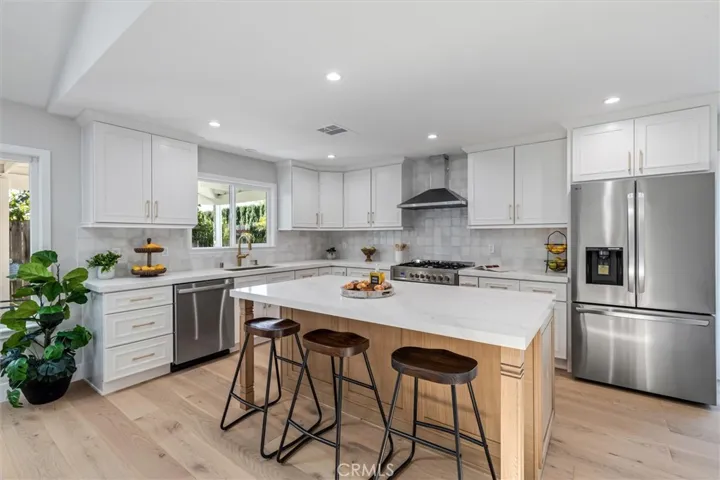 5851 Lynnbrook Plaza, Yorba Linda, California 92886