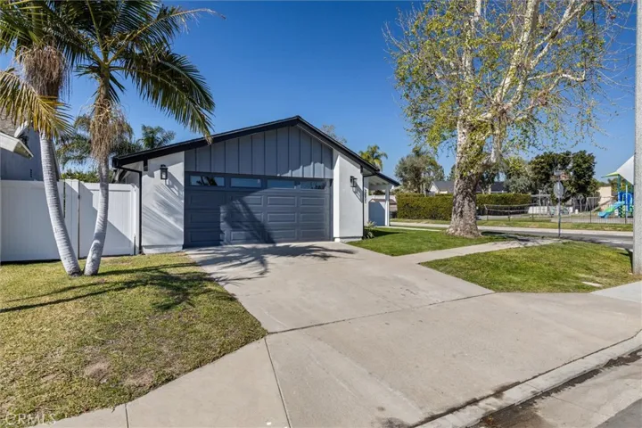 5851 Lynnbrook Plaza, Yorba Linda, California 92886