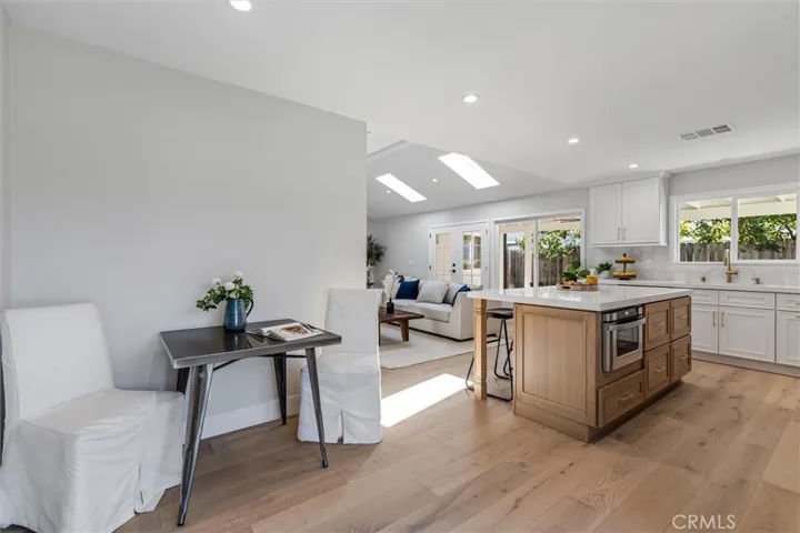 5851 Lynnbrook Plaza, Yorba Linda, California 92886