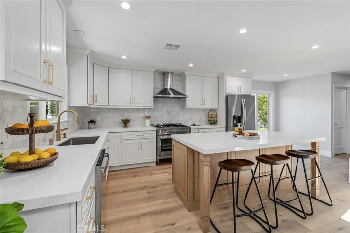 5851 Lynnbrook Plaza, Yorba Linda, California 92886